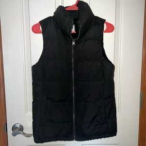 Old Navy Small Black Puffer Vest